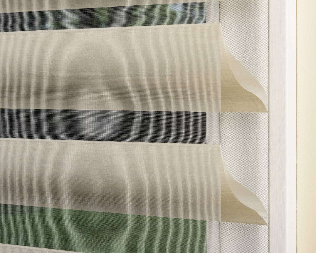 Hunter Douglas Silhouette® Sheer Shades for sidelights near Albuquerque, New Mexico (NM)